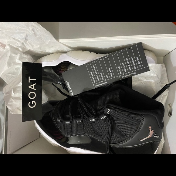 Jubilee Jordan 11’s Size 11 - Picture 4 of 5